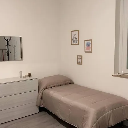 Casa vacanze Bilocale A 300m Dal Mare E 100m Fermata Filobus